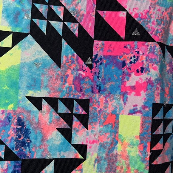 Victoria's Secret Sport Neon Blue Yellow Pink Geometric Knockout Crop Leggings - Picture 6 of 10